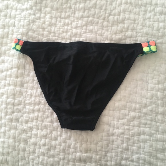 Bikini Bottom - Picture 2 of 3